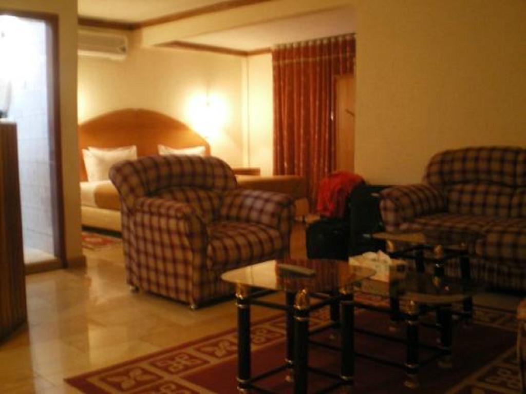 Hotel De Texas كوماسي المظهر الخارجي الصورة